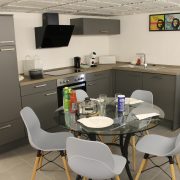 A large kitchen to welcome your family